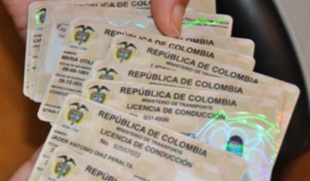 Tramitar licencia de conducción en Colombia